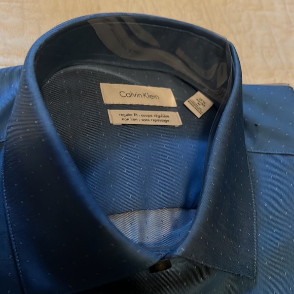 Brand new Calvin Klein shirt - Picture 2 of 4